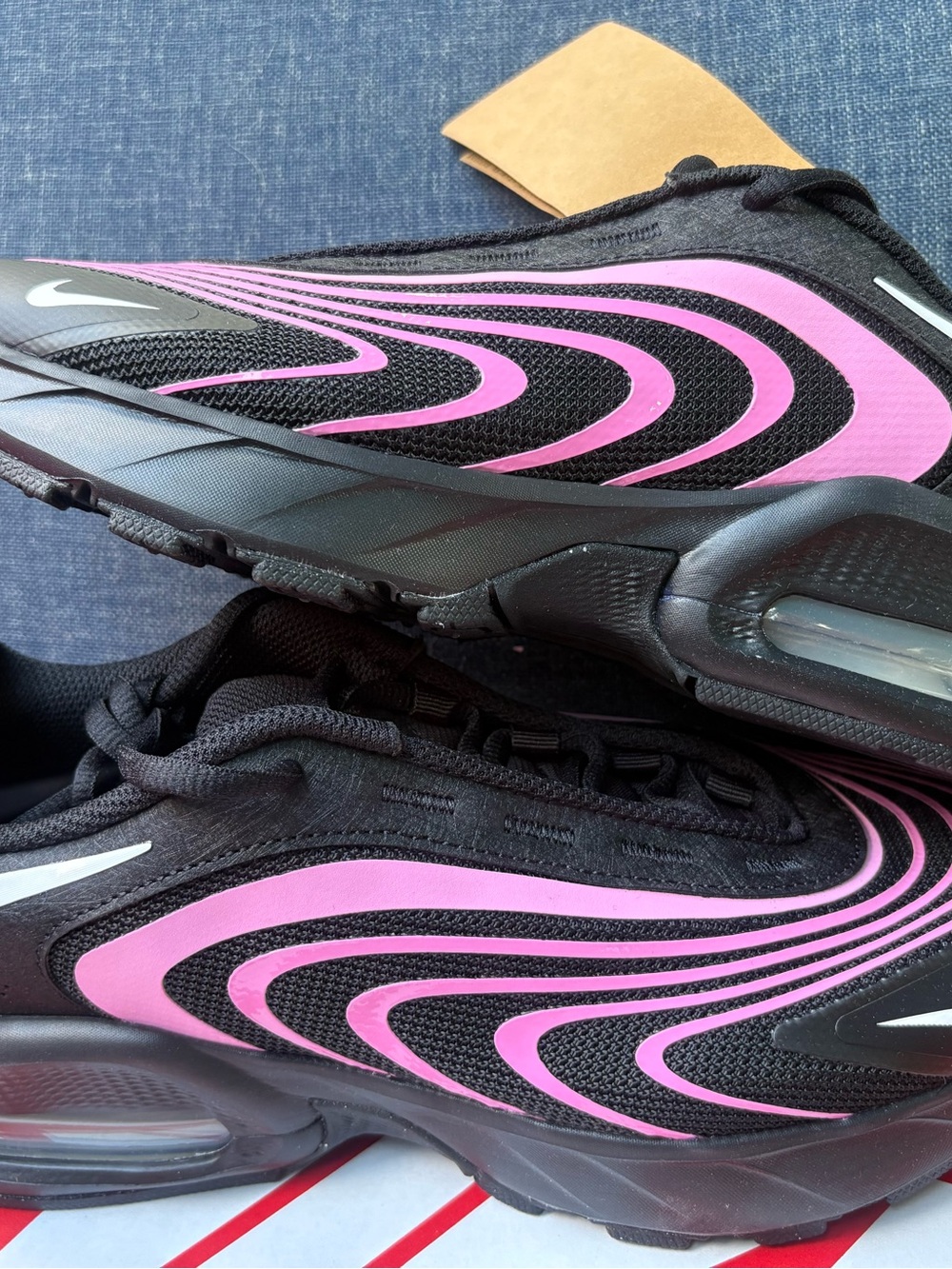 Nike Air Max Black and Pink Women's Athletic Sneakers